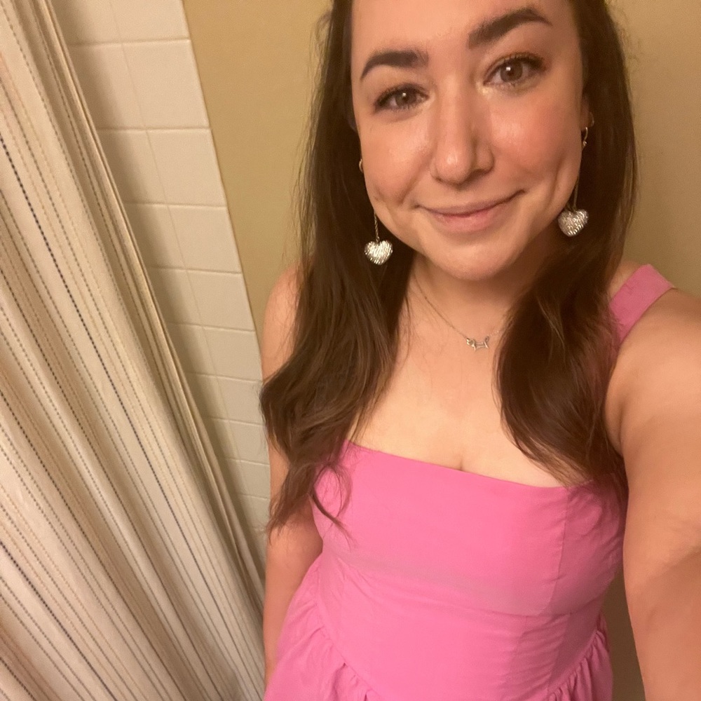 Meet your Posher, Caitlin